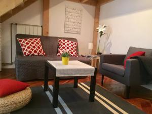 FERJOES HOME APARTMAN