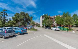 Apartment Sanja near the Beach and Center