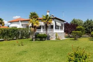 Seaside Villa Halkidiki - 尼亚伊拉克利亚