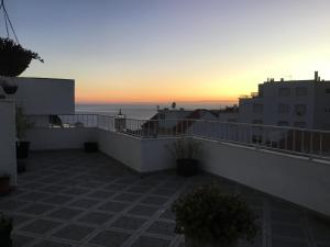 Sunny Apartment & Terrace