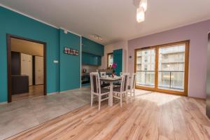 BillBerry Apartments Colorful
