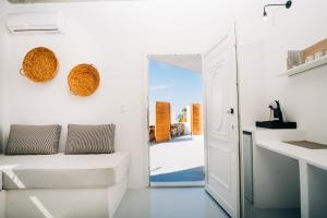 Mesanto Luxury Suites Santorini Greece