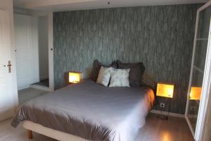 B&B / Chambres d'hotes CHATEAU LA LOGE : Chambre Double avec Terrasse