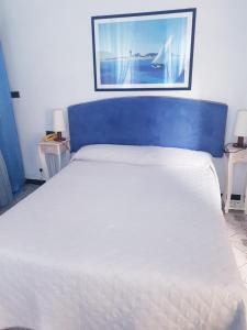 Economy Single Room - Annex room in Hotel La Vela-Castello Il Rifugio