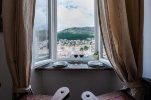 BRAND NEW apartment with Old Port view- Mala Vrata