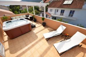 Luxury penthouse with jacuzzi in Orebić (Dalmatia)