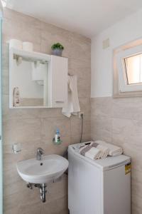 Apartment Meet & Greet