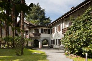 2 hvězdičkový hotel Parkhotel Emmaus - Casa Rustico** Losone Švýcarsko