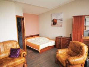 Studijas tipa vienistabas dzīvoklis (mākslinieku darbnïca)