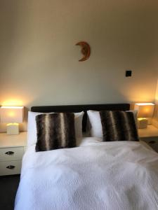 Lochalsh View, Kyle, 1 Mile to Skye