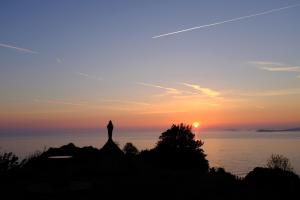 Maisons de vacances Belle maison acces plage a pied a la Garde St Cast : Maison 4 Chambres