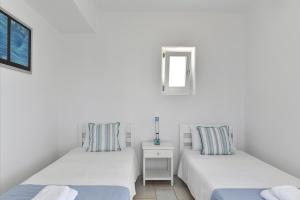 Villa Dinos Paros Greece