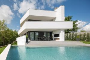 5 star talu Modern Villa 55 with Pool and Spa Pazin Horvaatia