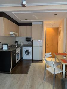 Apartamento Mota Los Prados-PARKING-WIFI GRATIS