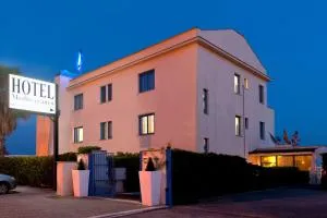Hotel Mediterraneo - Latina