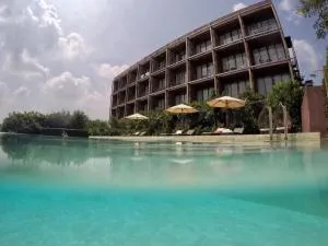 The Glory River Kwai Hotel - Ban Tha Makham