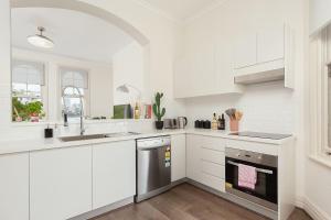 STUNNING SYDNEY HOME 9