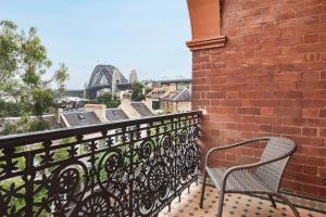 STUNNING SYDNEY HOME 9