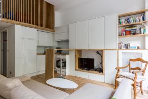 Veeve - Natural Heights in the 6th