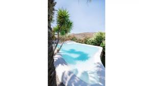 Amazing 1-Bedroom House in Tinos Tinos Greece