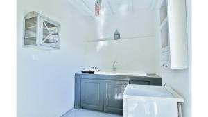 Amazing 1-Bedroom House in Tinos Tinos Greece