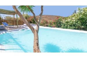 Charming 3-Bedroom House in Tinos Tinos Greece