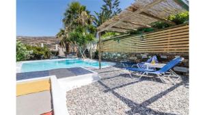 Cozy 2-Bedroom House in Tinos Tinos Greece