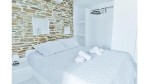 Cozy 2-Bedroom House in Tinos Tinos Greece