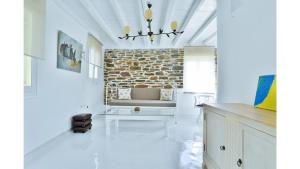 Cozy 2-Bedroom House in Tinos Tinos Greece