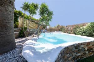 Lovely 3-Bedroom House in Tinos Tinos Greece