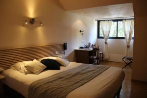 Hotels Hotel Restaurant Logis La Meridienne : photos des chambres