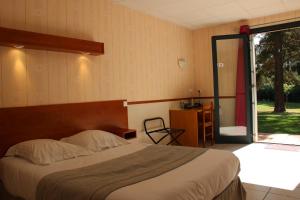 Hotels Hotel Restaurant Logis La Meridienne : photos des chambres