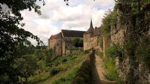 Maisons de vacances Charmante maison en pierre au coeur du Berry : photos des chambres