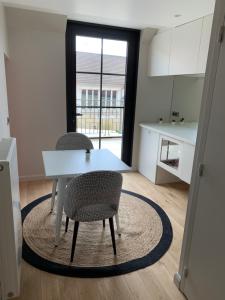 Maisons d'hotes L'appartement et les Suites de VJL... : photos des chambres