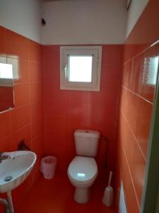 Near Airport And metropolitan Artemis George Cozy Home