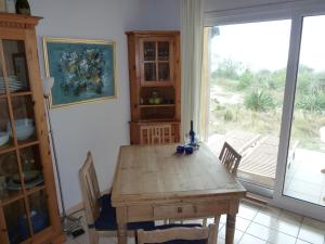 Maisons de vacances House on Atlantic Ocean on Sand Dune overlooking Beach and Ocean : photos des chambres