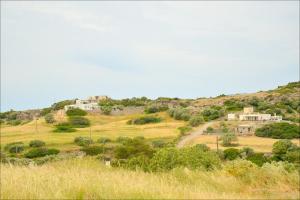 Sophia's Ralaki Cottage Milos Greece