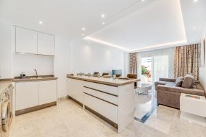 Bright apartment in the heart of Puerto Banus