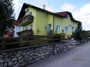 Rooms Jure Sabljak - 3hvězdičkové hotely ve městě Grabovac
