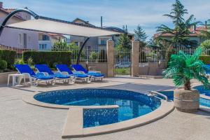 Семеен хотел Адена