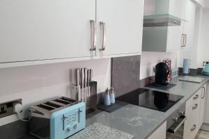 Margate Mews 150m From Sea Front and half a mile from Dreamland