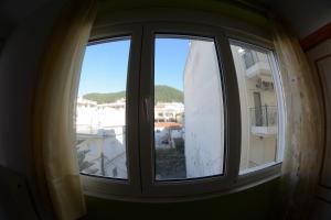 Chantzara Maria's Flats to Let-City Center Epirus Greece