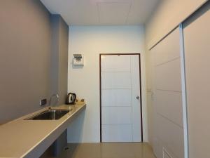 Big Buddha Hillside Hotel