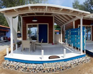 OURANOUPOLI BUNGALOWS & CAMPING