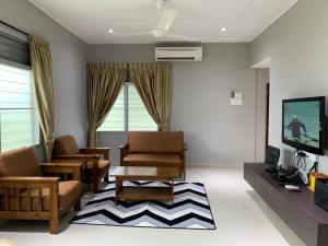 Traditional Villa with Modern Design 3R2B