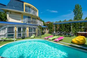 3 stjerner hotell My Lake Hotel Zam&aacute;rdi Ungarn