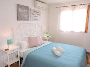 Large Townhouse for a Relaxing Getaway - Mareny Blau