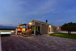 Villa Maslina with private pool on quiet location - by TA Leut Agency - Prorokovic