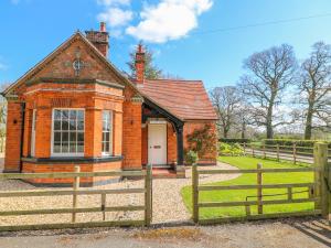 South Lodge - Longford Hall Farm Holiday Cottages