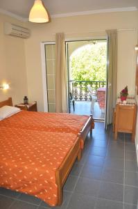 Holiday Apartment yannis on the beach of Agios Gordios in Corfu